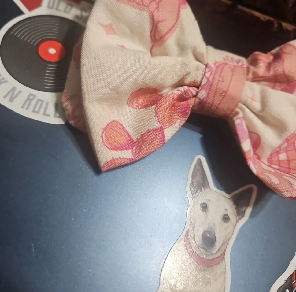 Hand Crafted Pet Collar Bow Tie Cowgirl Accent NEW